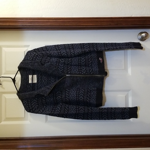 🌸2 for $15🌸 Hollister Tide Beach Sweater - Picture 1 of 10